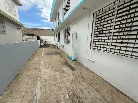 8138 Calle Martín Corchado Apto 101 Ponce PR 00717