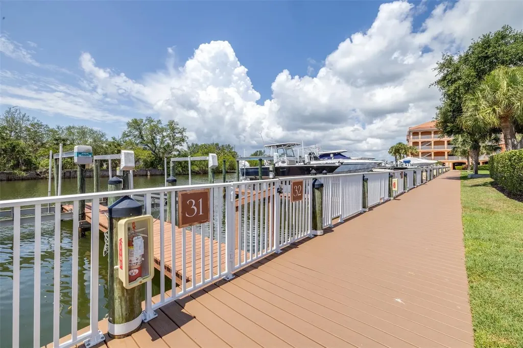 5000 Culbreath Key Way Tampa FL 33611
