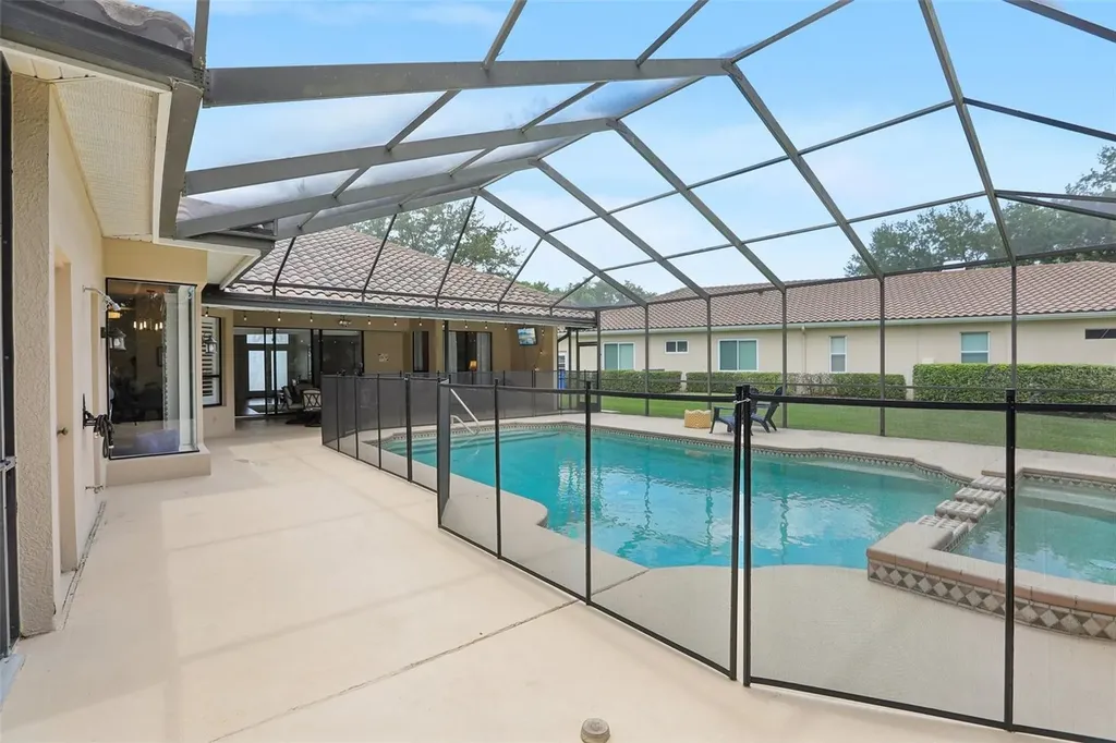 17722 Grey Eagle Road Tampa FL 33647