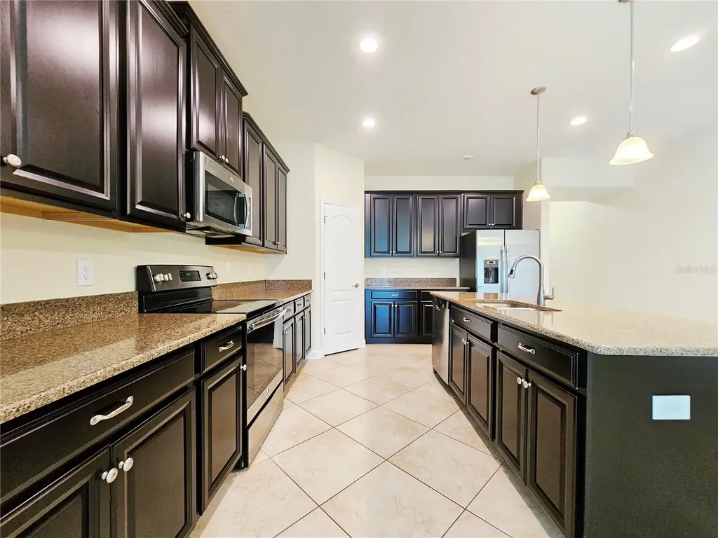 7468 Fairgrove Avenue Windermere FL 34786