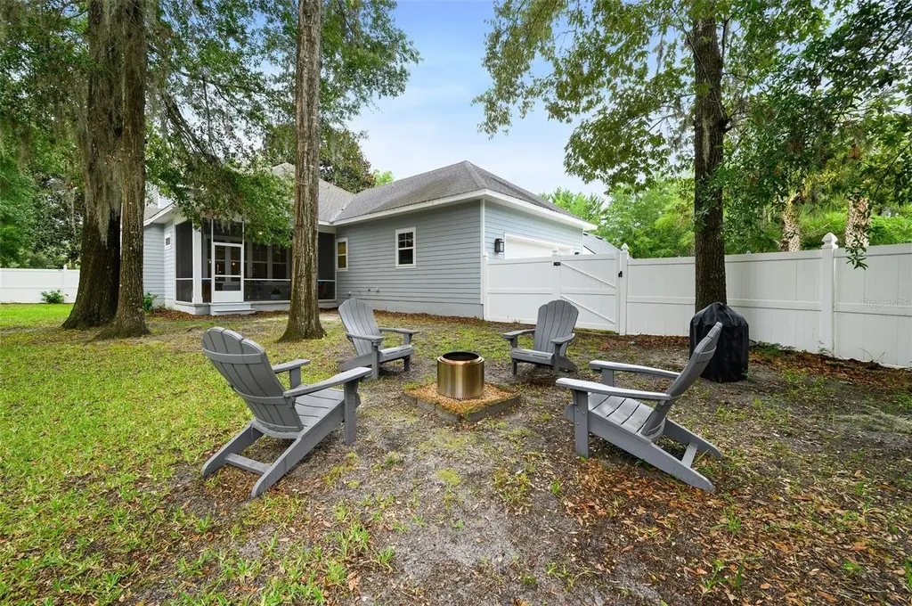 382 SW 131st Street Newberry FL 32669