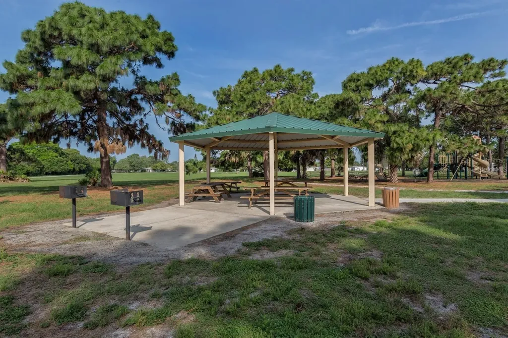 412 Pine Tree Terrace Venice FL 34293