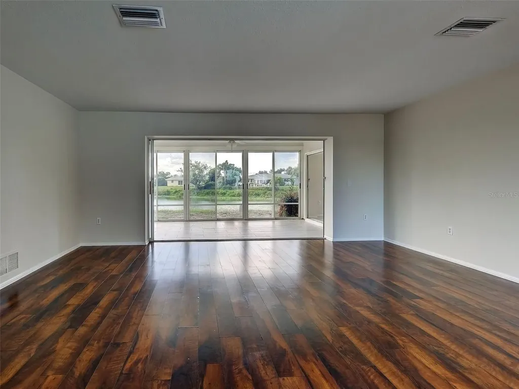 412 Pine Tree Terrace Venice FL 34293
