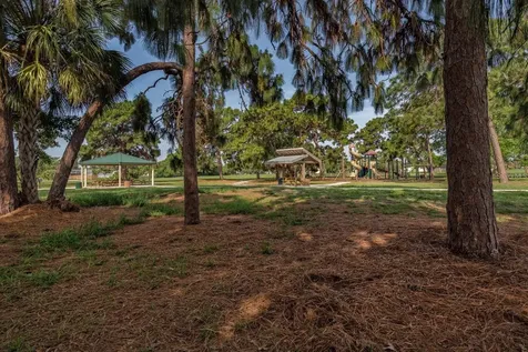 412 Pine Tree Terrace Venice FL 34293