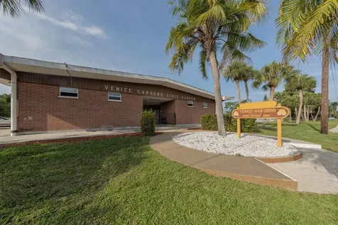 412 Pine Tree Terrace Venice FL 34293