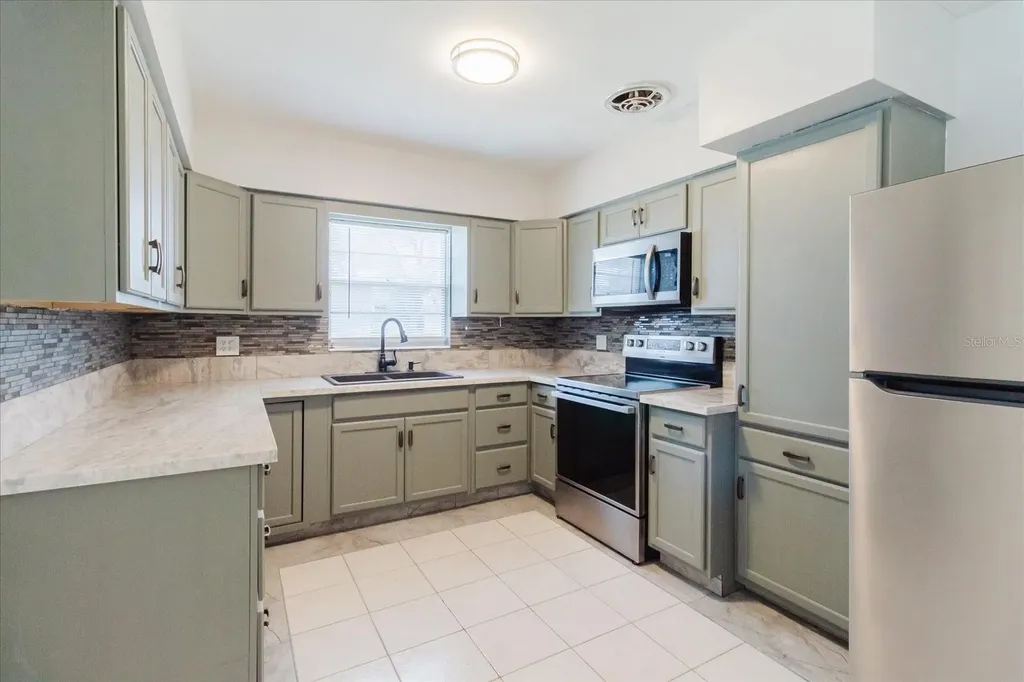 6212 Florida Circle W Apollo Beach FL 33572