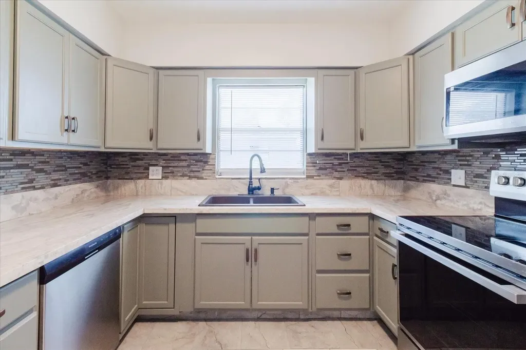 6212 Florida Circle W Apollo Beach FL 33572