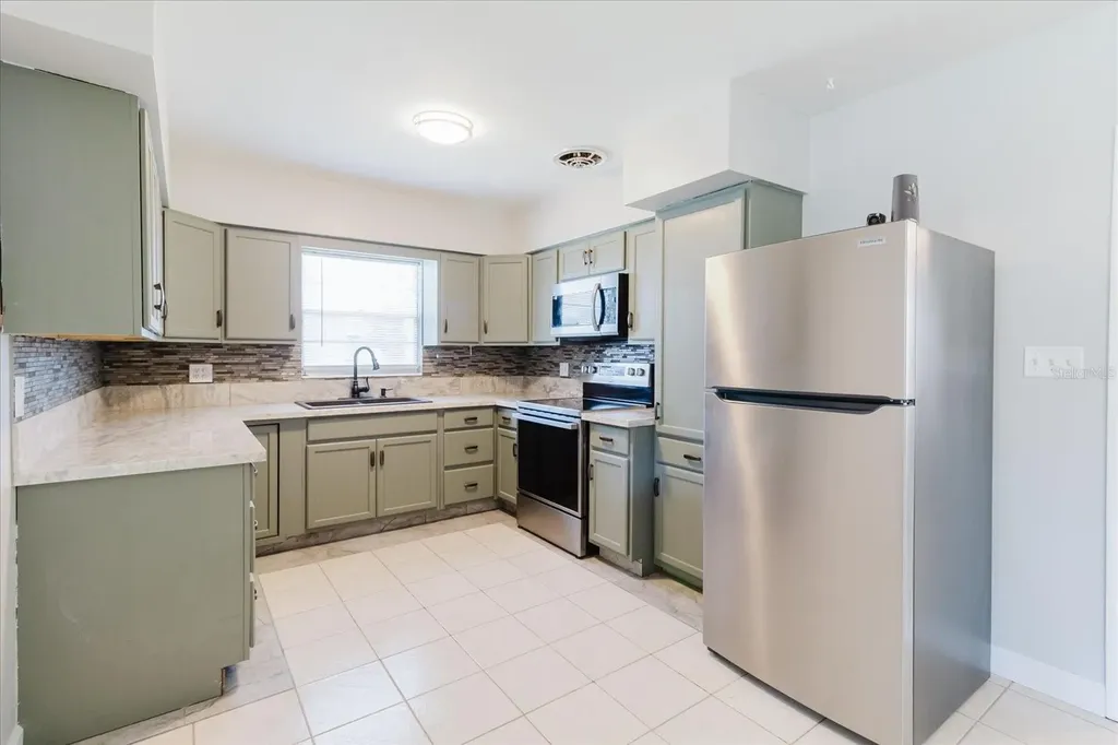6212 Florida Circle W Apollo Beach FL 33572