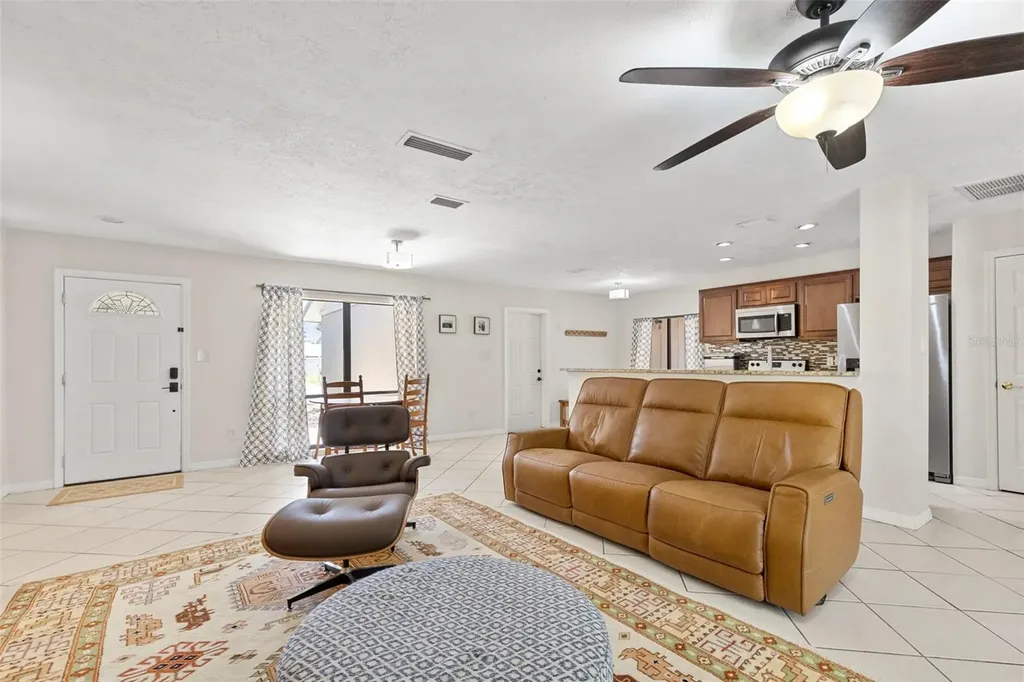 15701 Country Lake Drive Tampa FL 33624