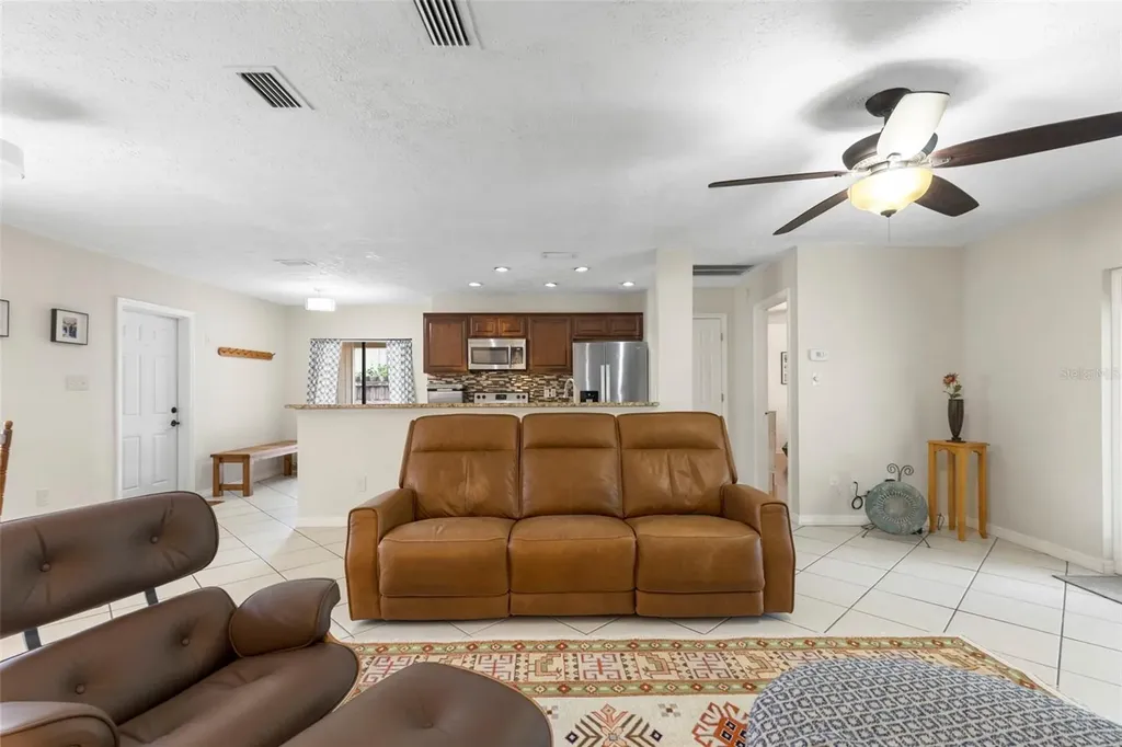 15701 Country Lake Drive Tampa FL 33624