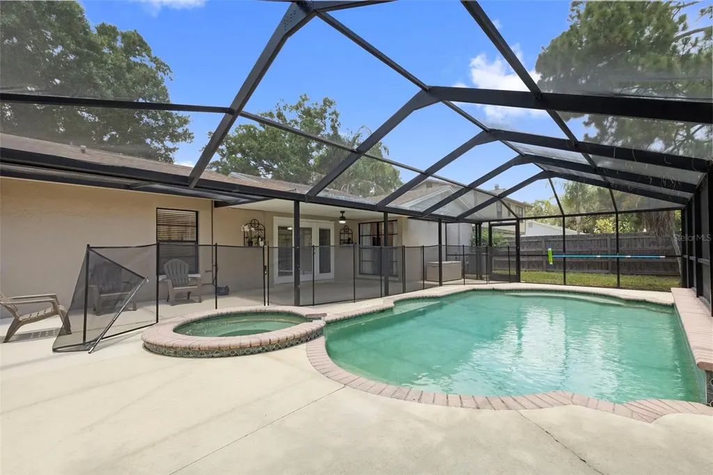 15701 Country Lake Drive Tampa FL 33624