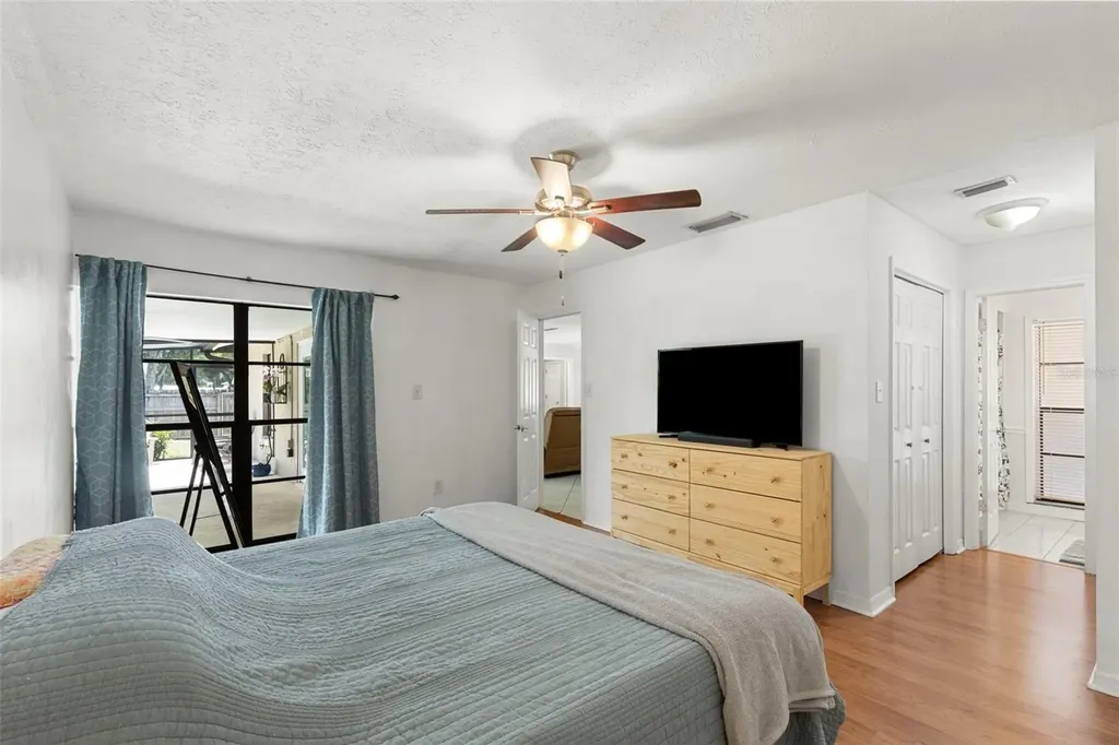 15701 Country Lake Drive Tampa FL 33624