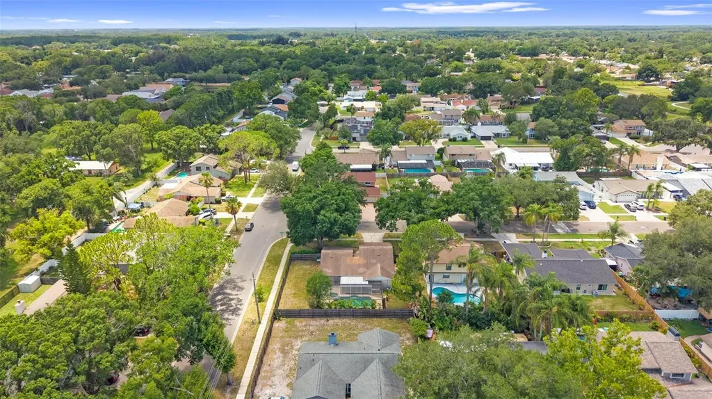 15701 Country Lake Drive Tampa FL 33624