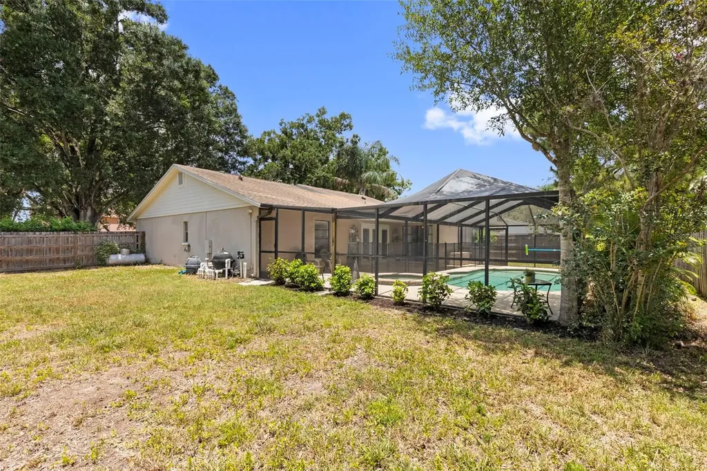 15701 Country Lake Drive Tampa FL 33624