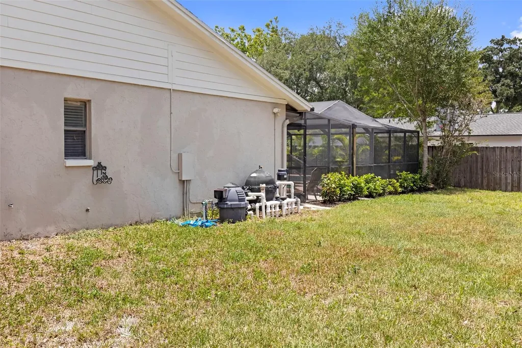 15701 Country Lake Drive Tampa FL 33624