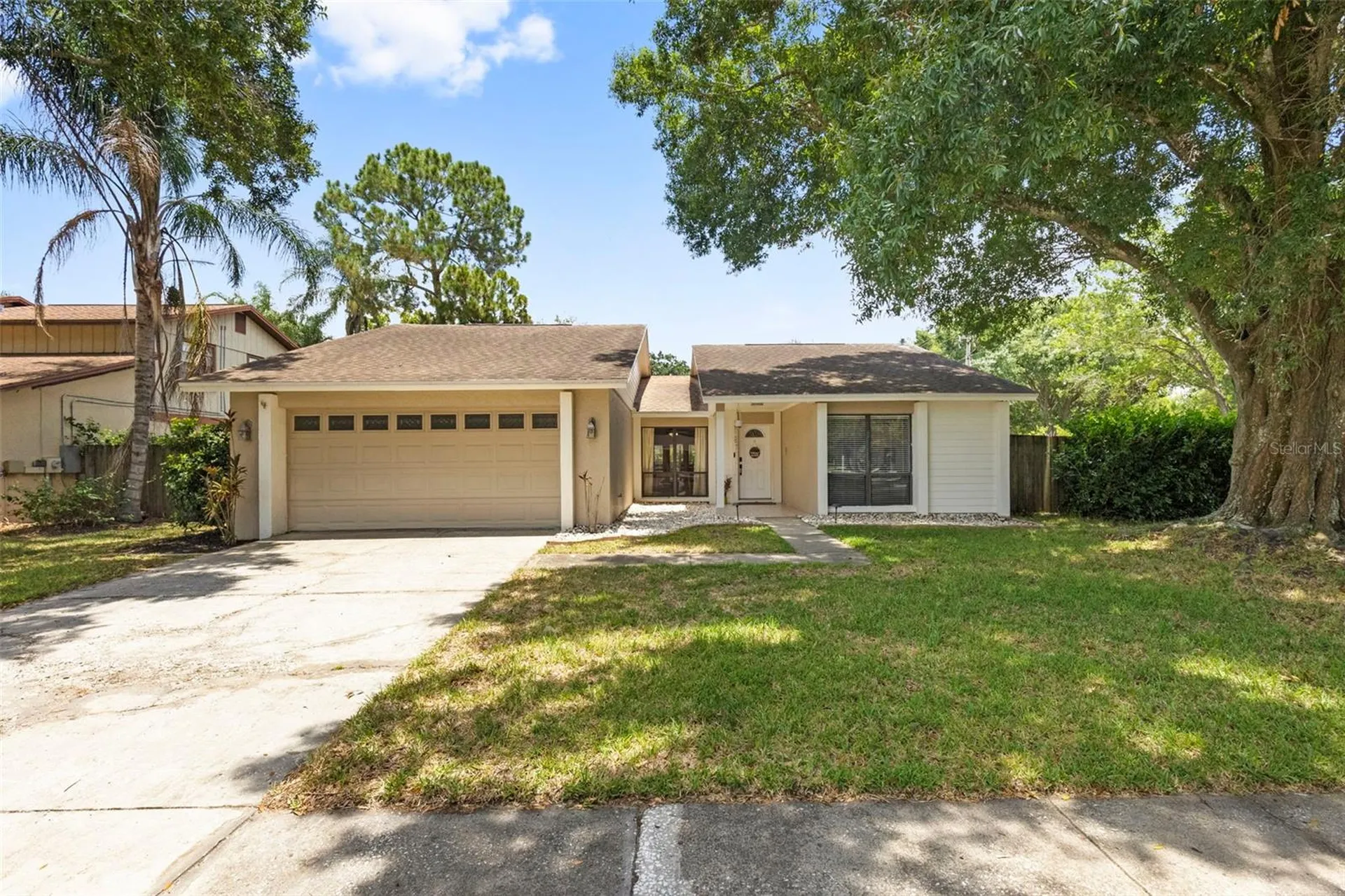 15701 Country Lake Drive Tampa FL 33624