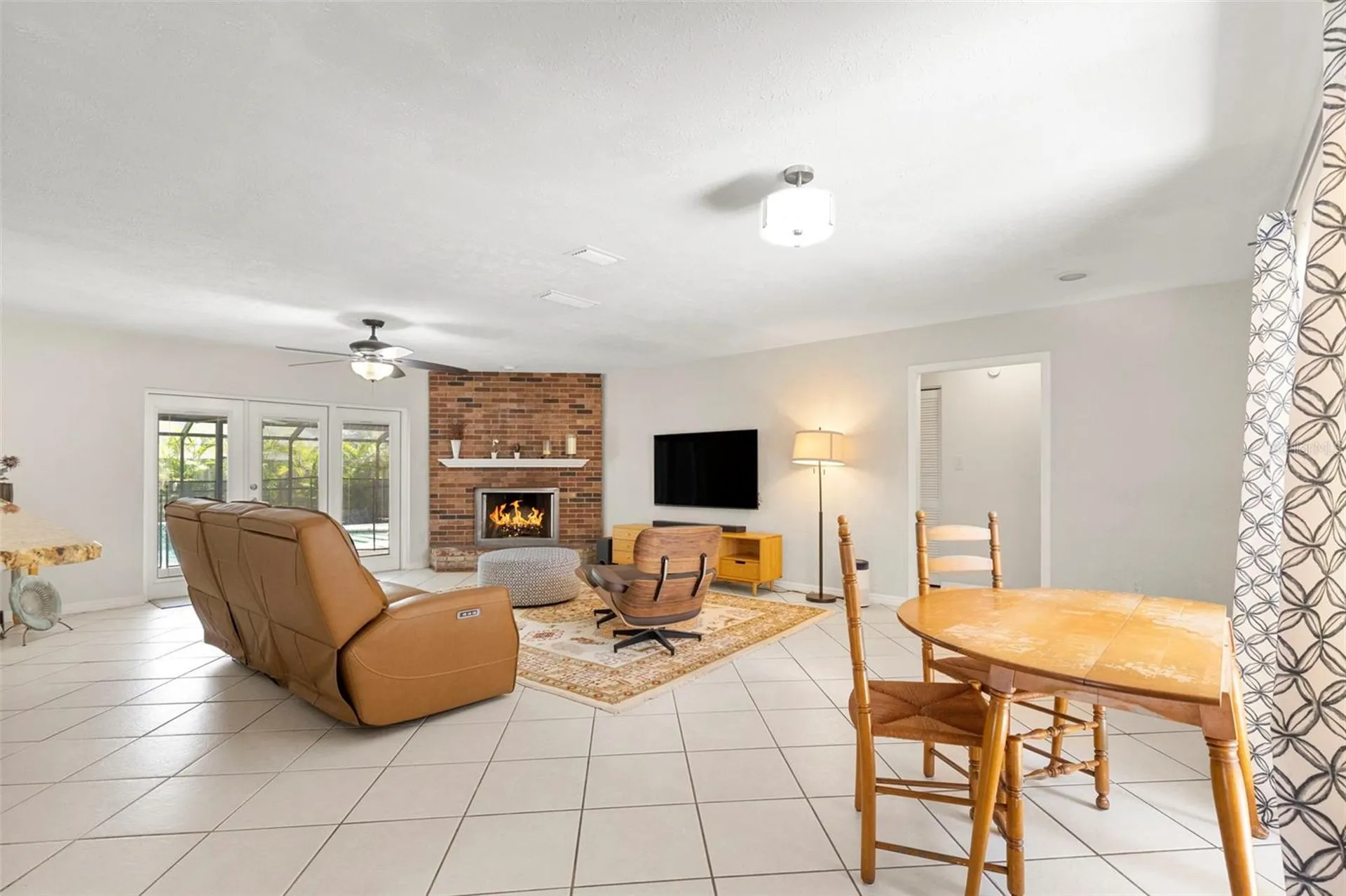 15701 Country Lake Drive Tampa FL 33624