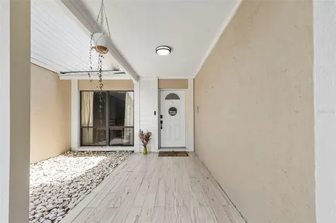 15701 Country Lake Drive Tampa FL 33624