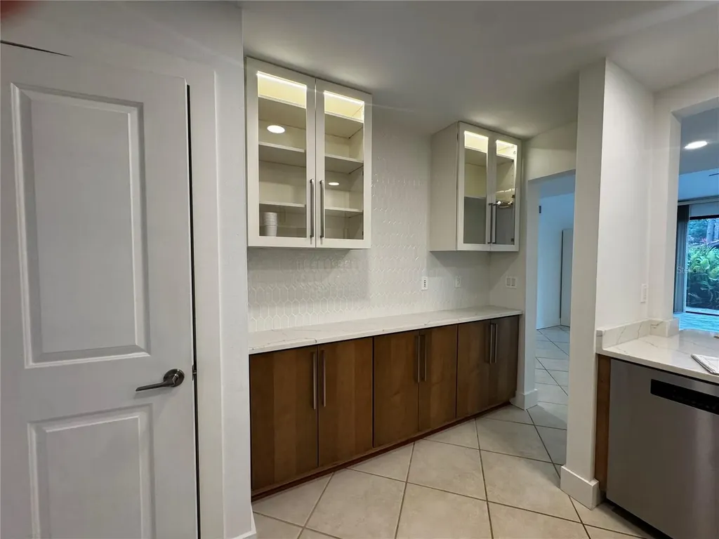 5312 Huntingwood Court Sarasota FL 34235