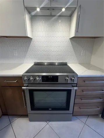 5312 Huntingwood Court Sarasota FL 34235