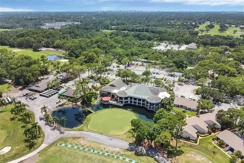 5312 Huntingwood Court Sarasota FL 34235