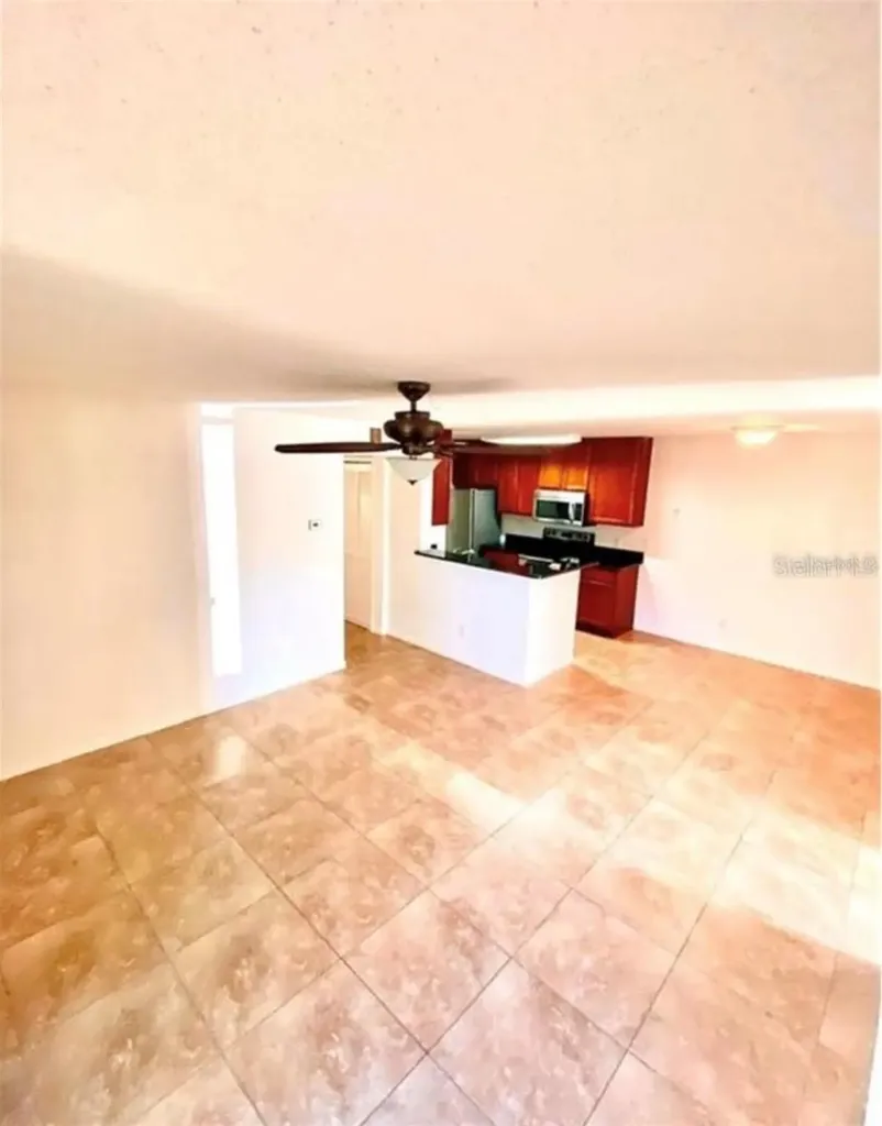 6076 Westgate Drive Orlando FL 32835