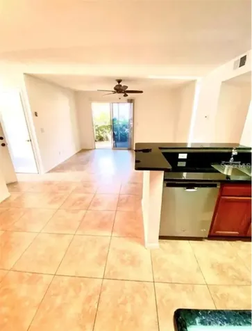 6076 Westgate Drive Orlando FL 32835
