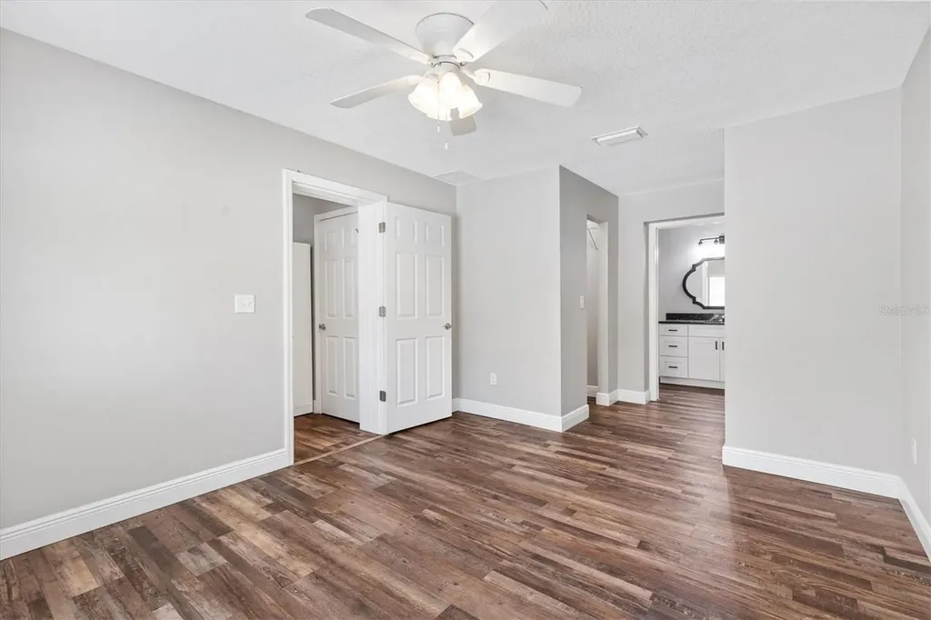 602 Gray Avenue Wildwood FL 34785
