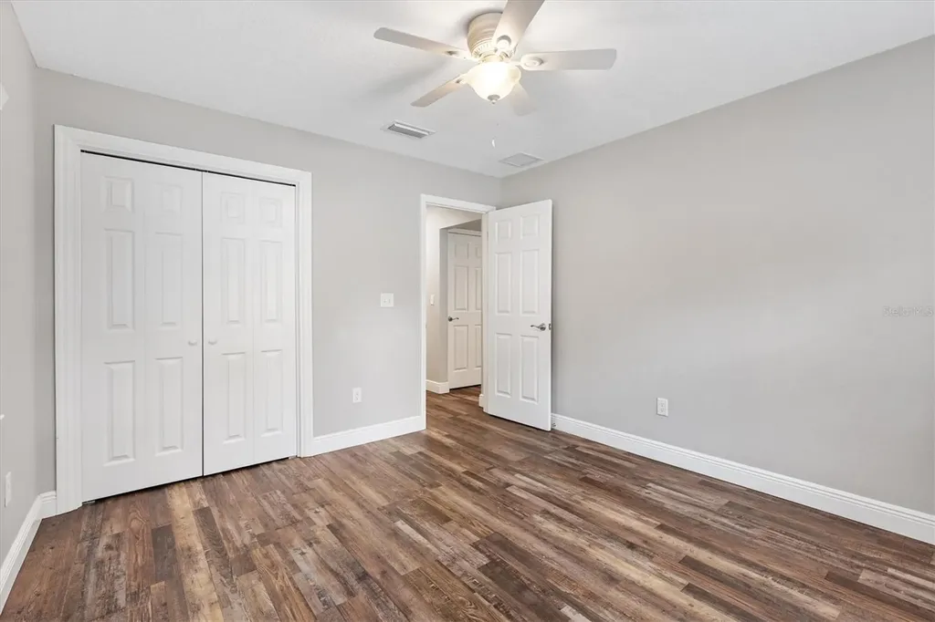 602 Gray Avenue Wildwood FL 34785