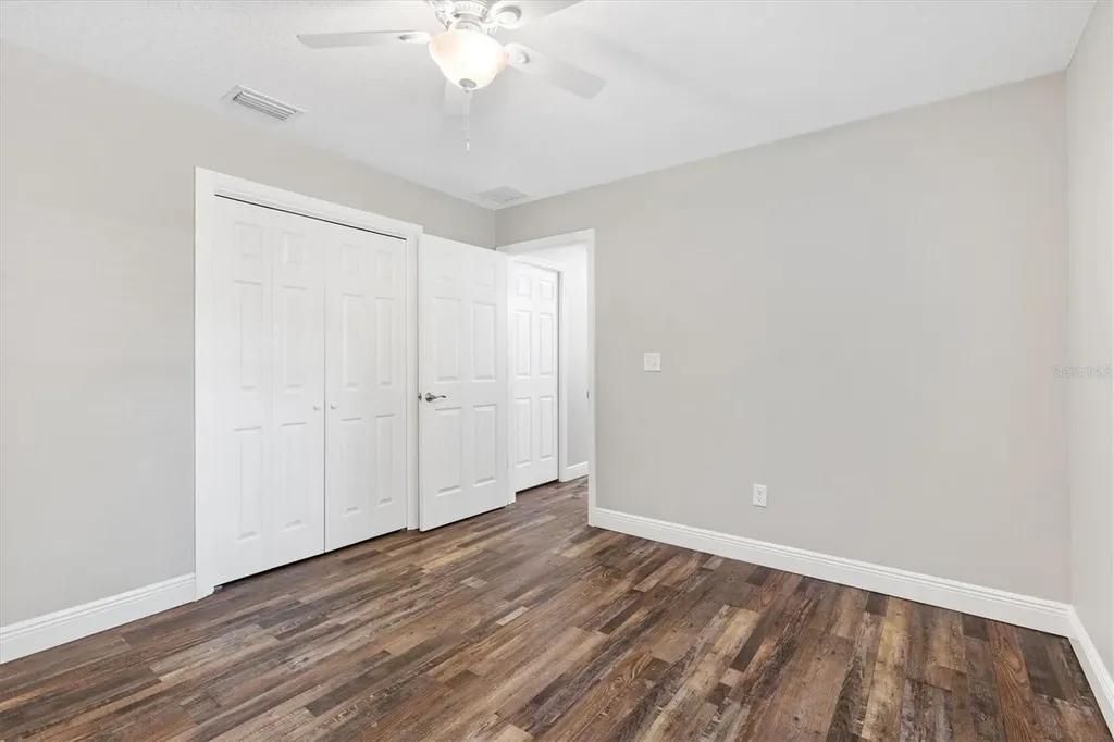 602 Gray Avenue Wildwood FL 34785