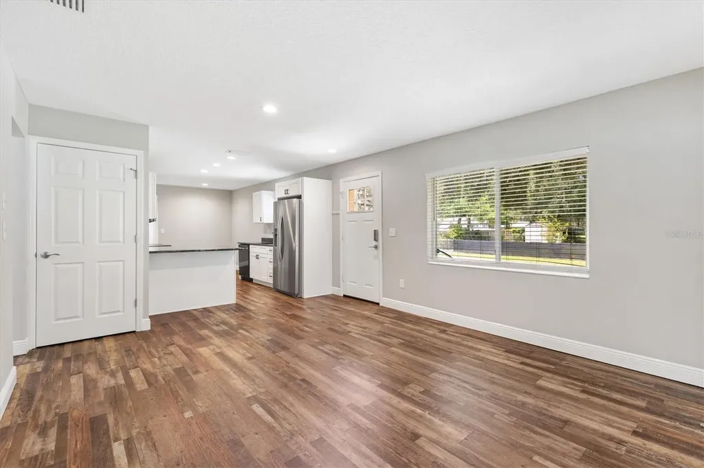 602 Gray Avenue Wildwood FL 34785