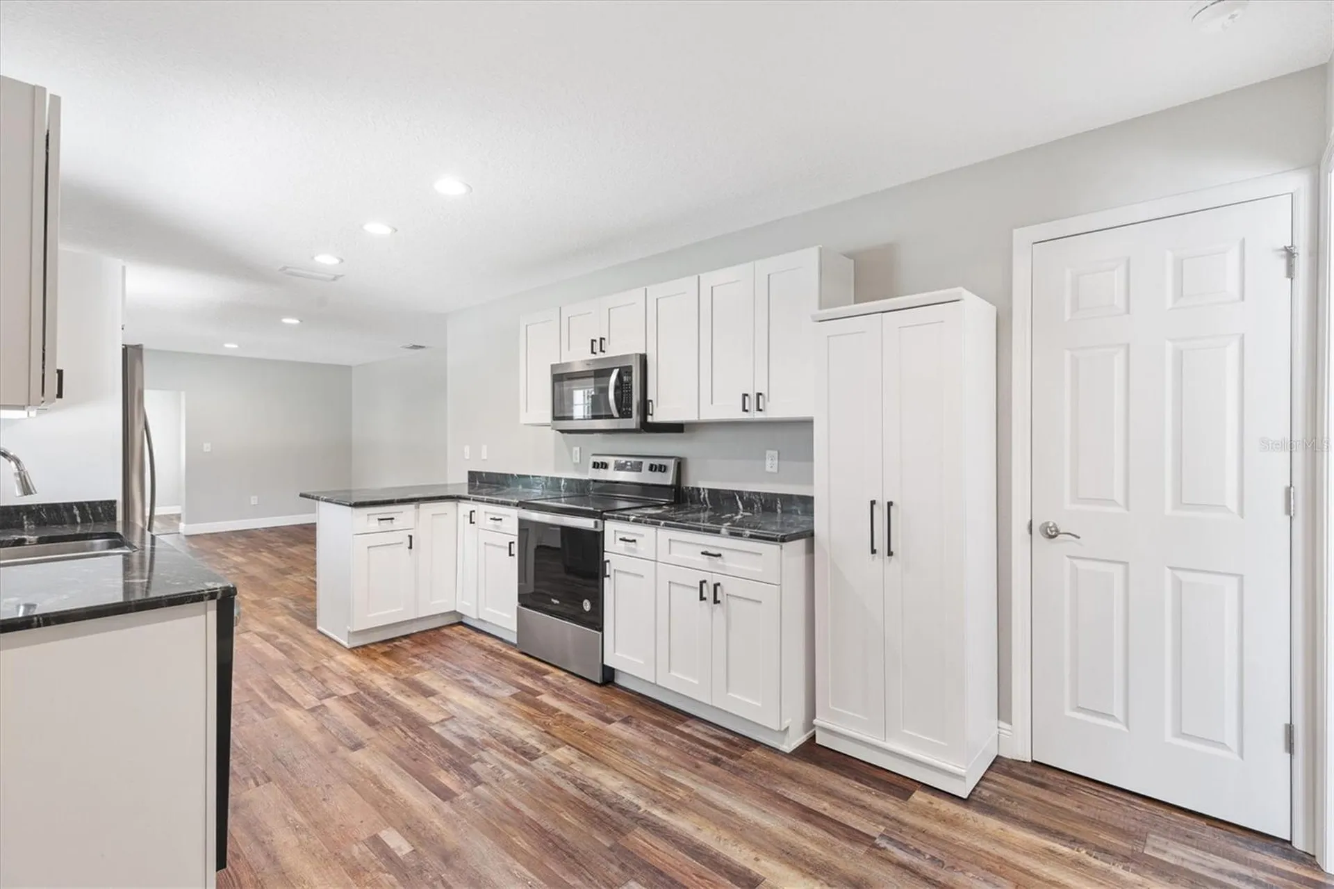 602 Gray Avenue Wildwood FL 34785