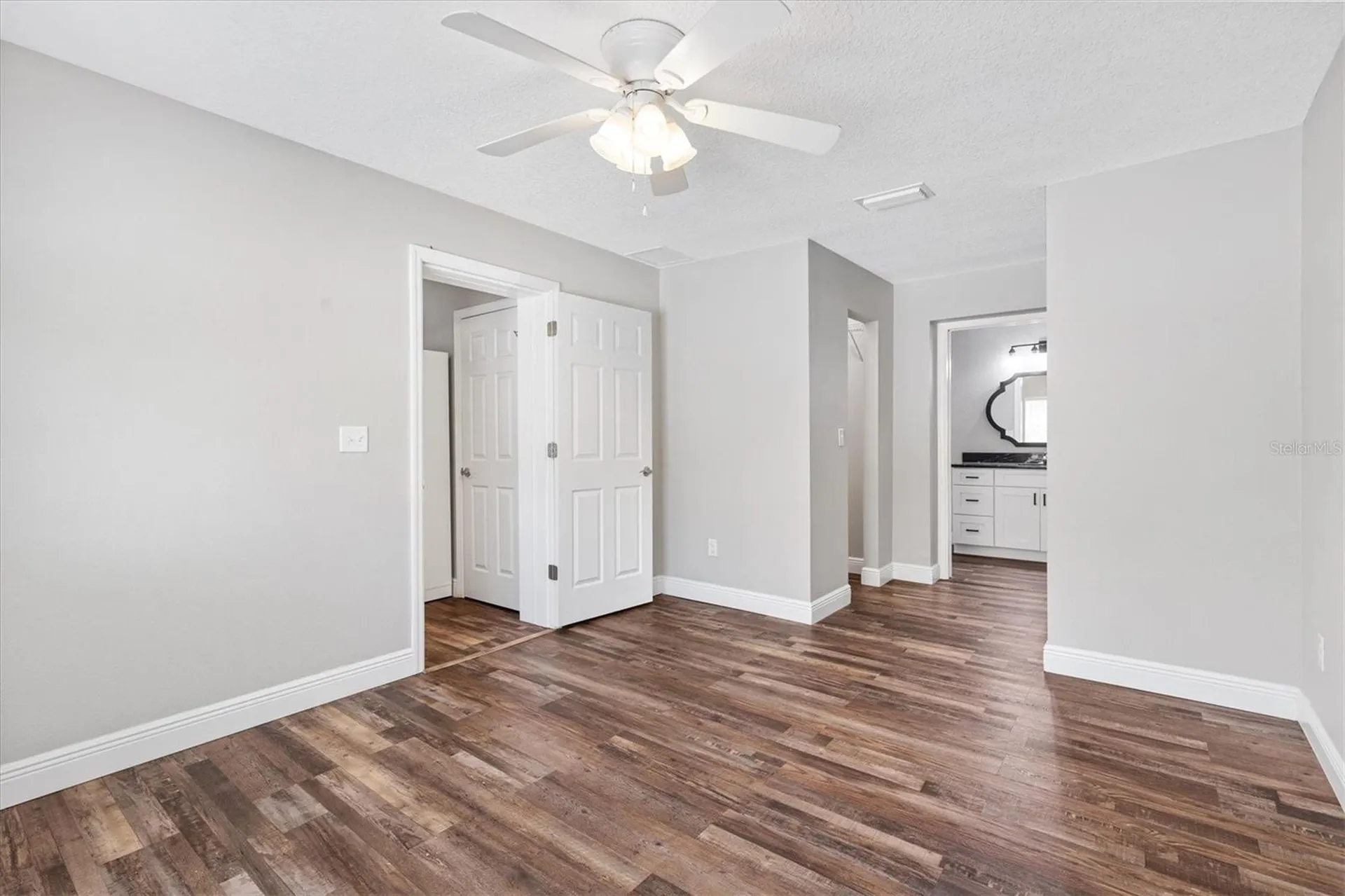 602 Gray Avenue Wildwood FL 34785