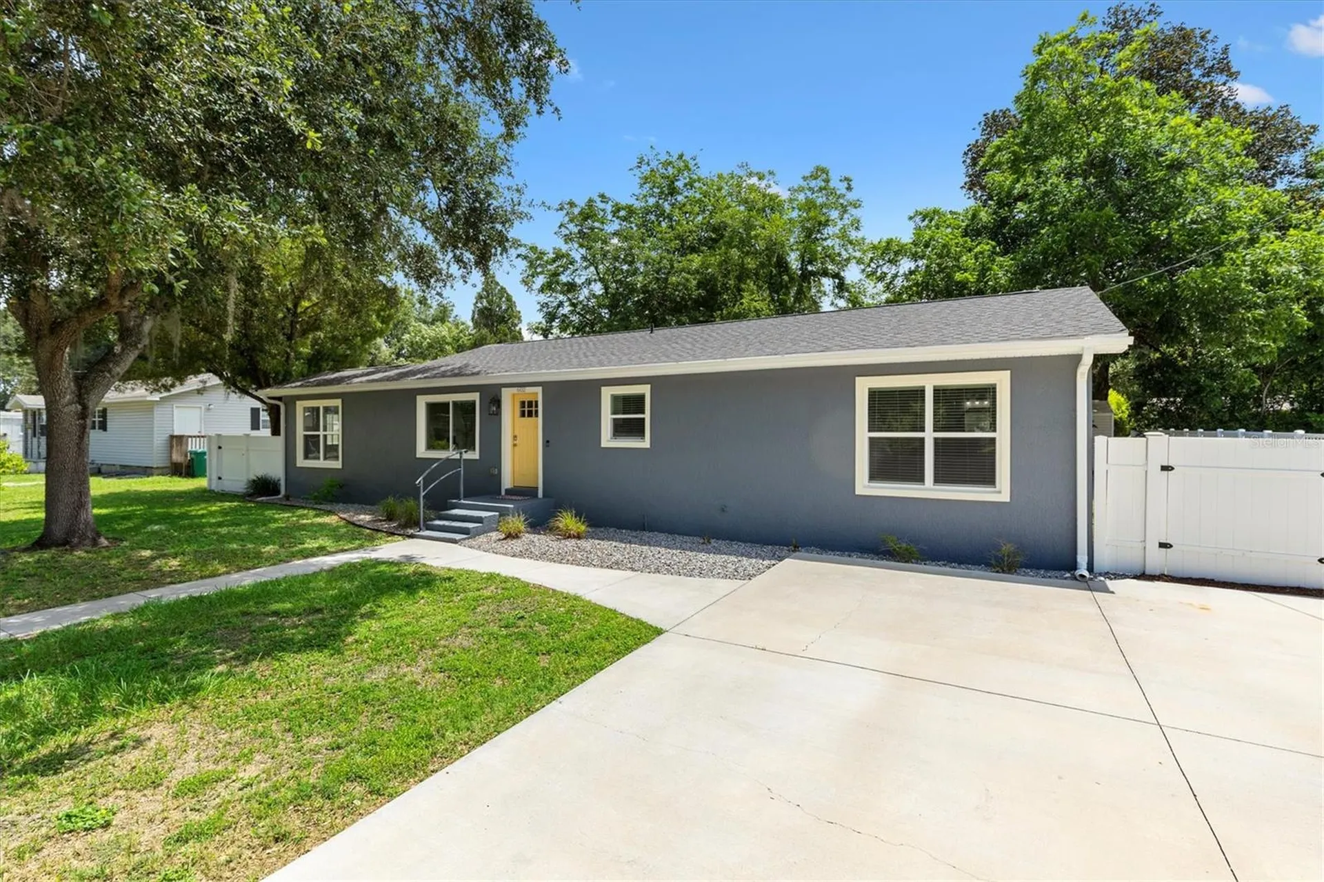 602 Gray Avenue Wildwood FL 34785