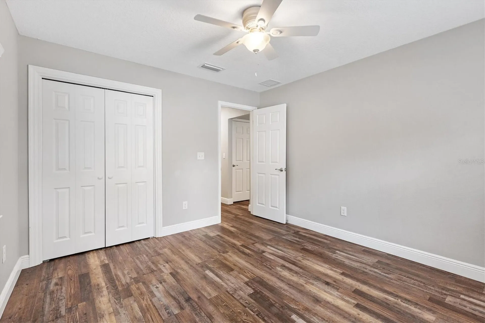 602 Gray Avenue Wildwood FL 34785