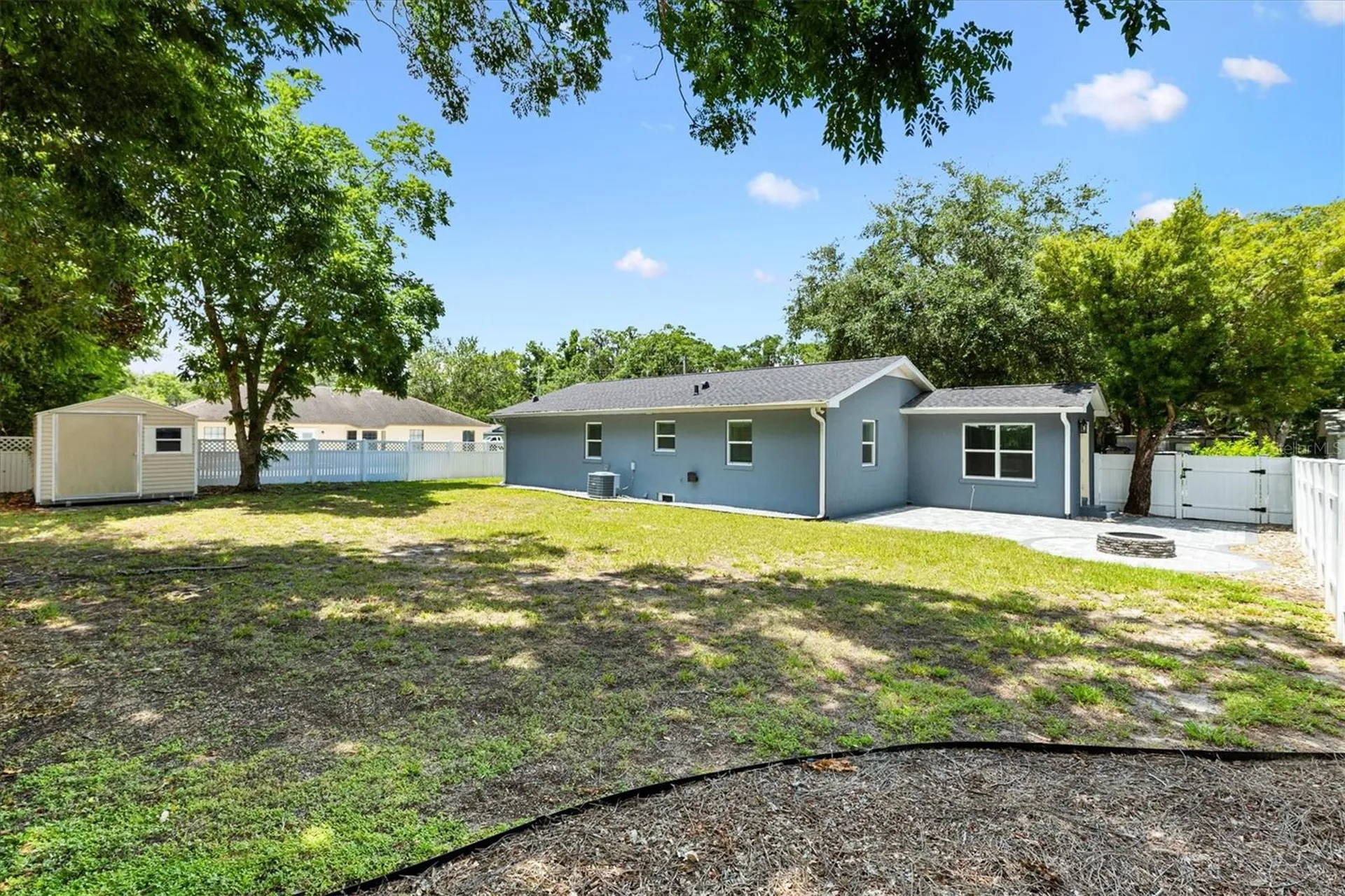 602 Gray Avenue Wildwood FL 34785