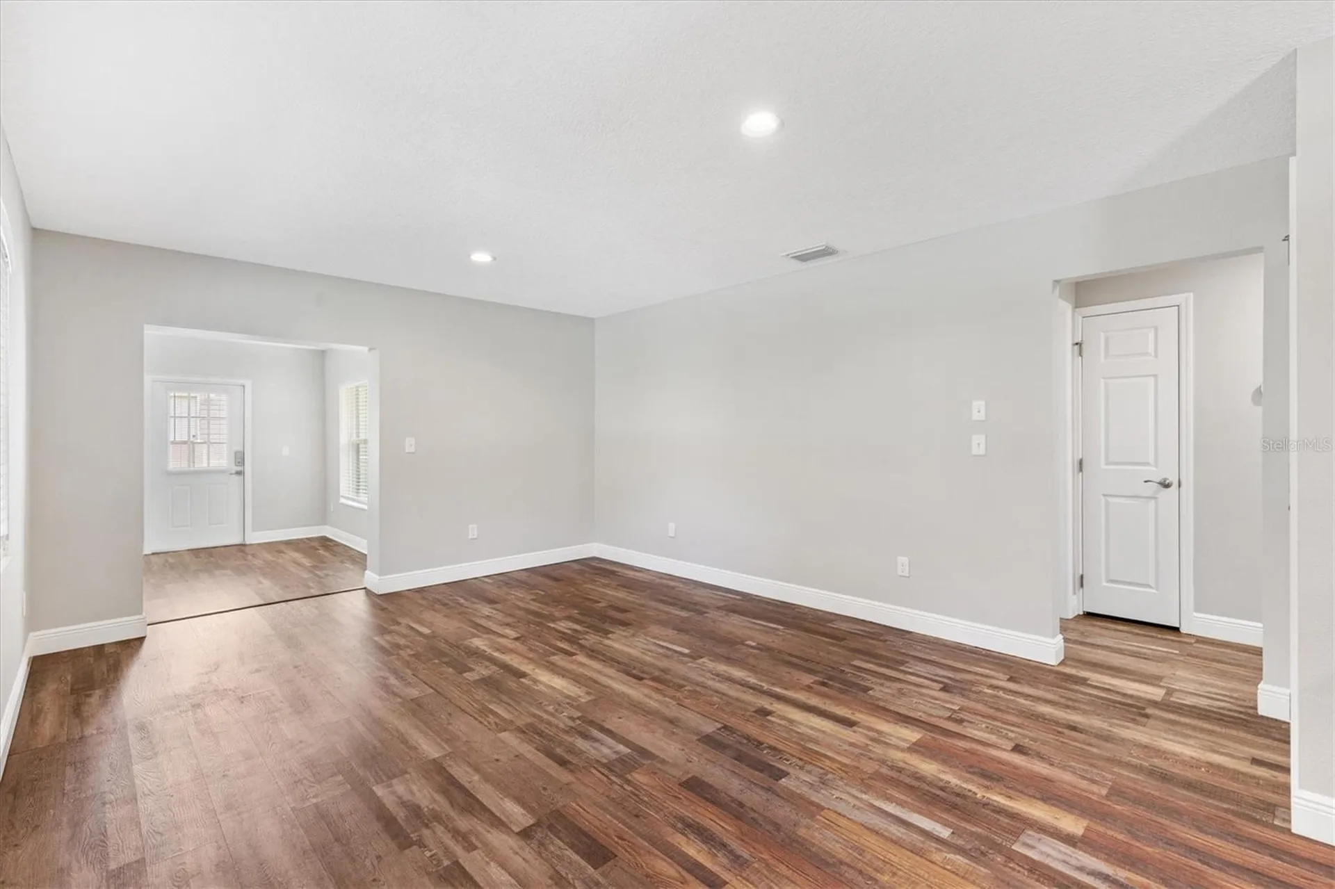602 Gray Avenue Wildwood FL 34785