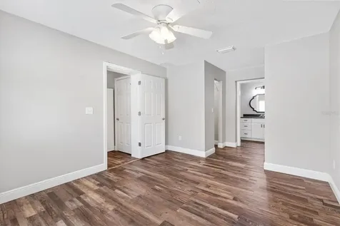 602 Gray Avenue Wildwood FL 34785