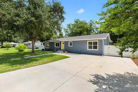602 Gray Avenue Wildwood FL 34785