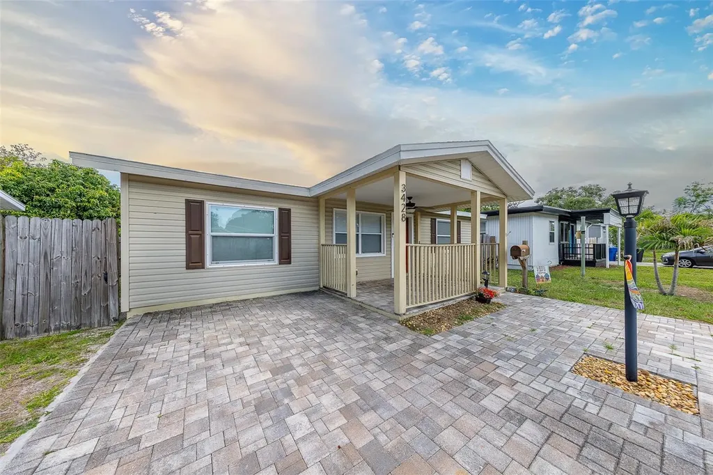 3428 39th Street N St Petersburg FL 33713