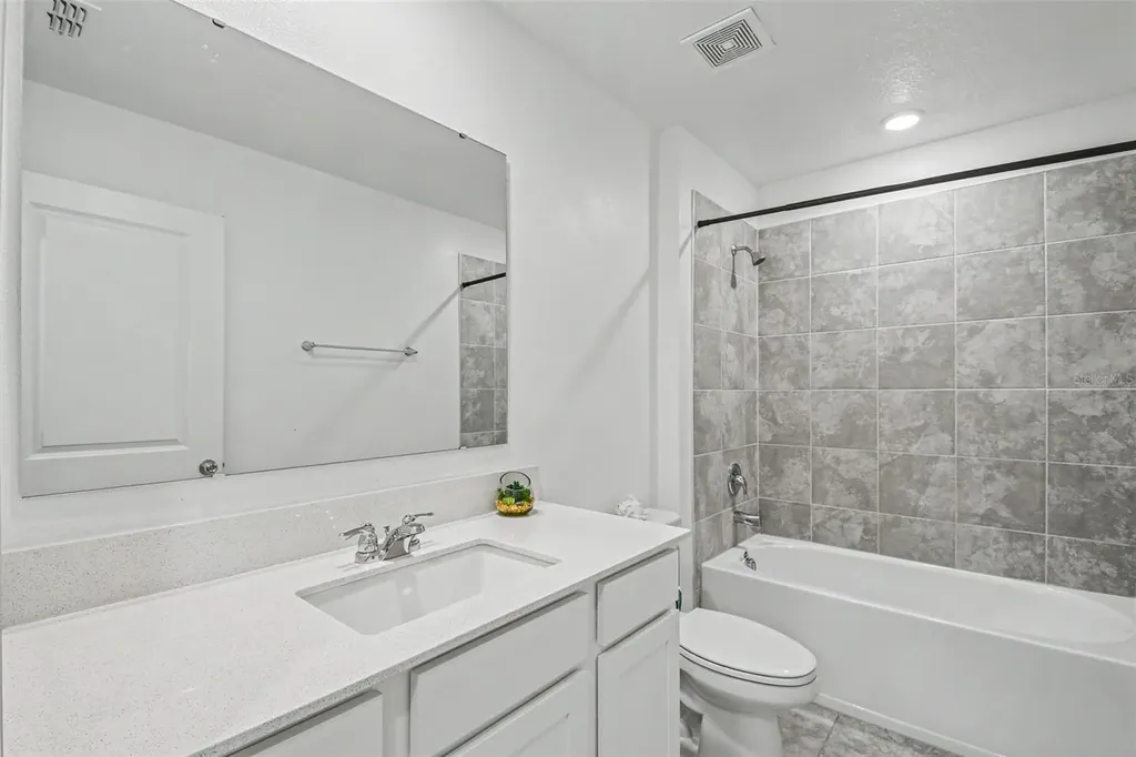 1906 Niagra Drive Davenport FL 33837