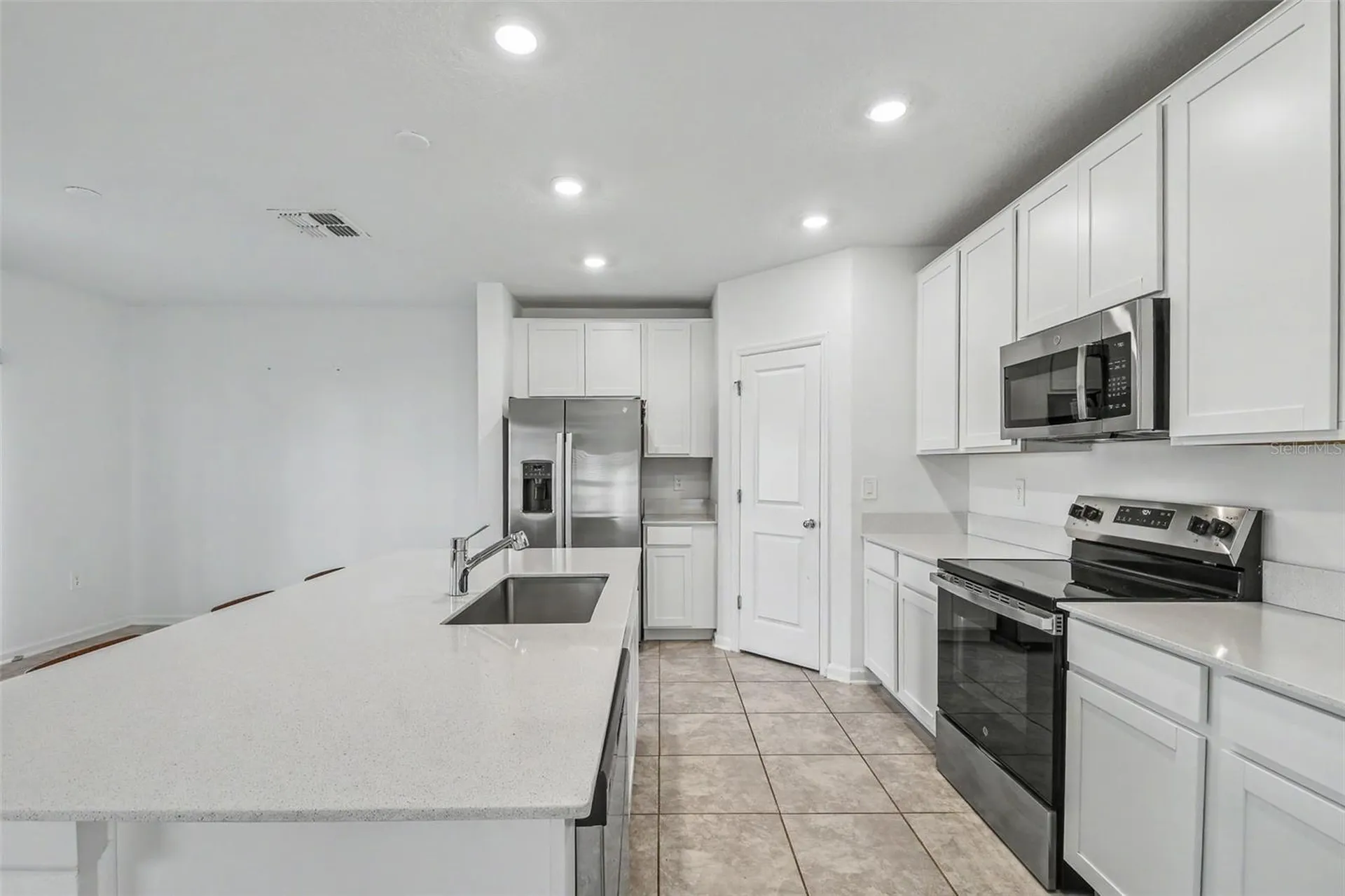 1906 Niagra Drive Davenport FL 33837