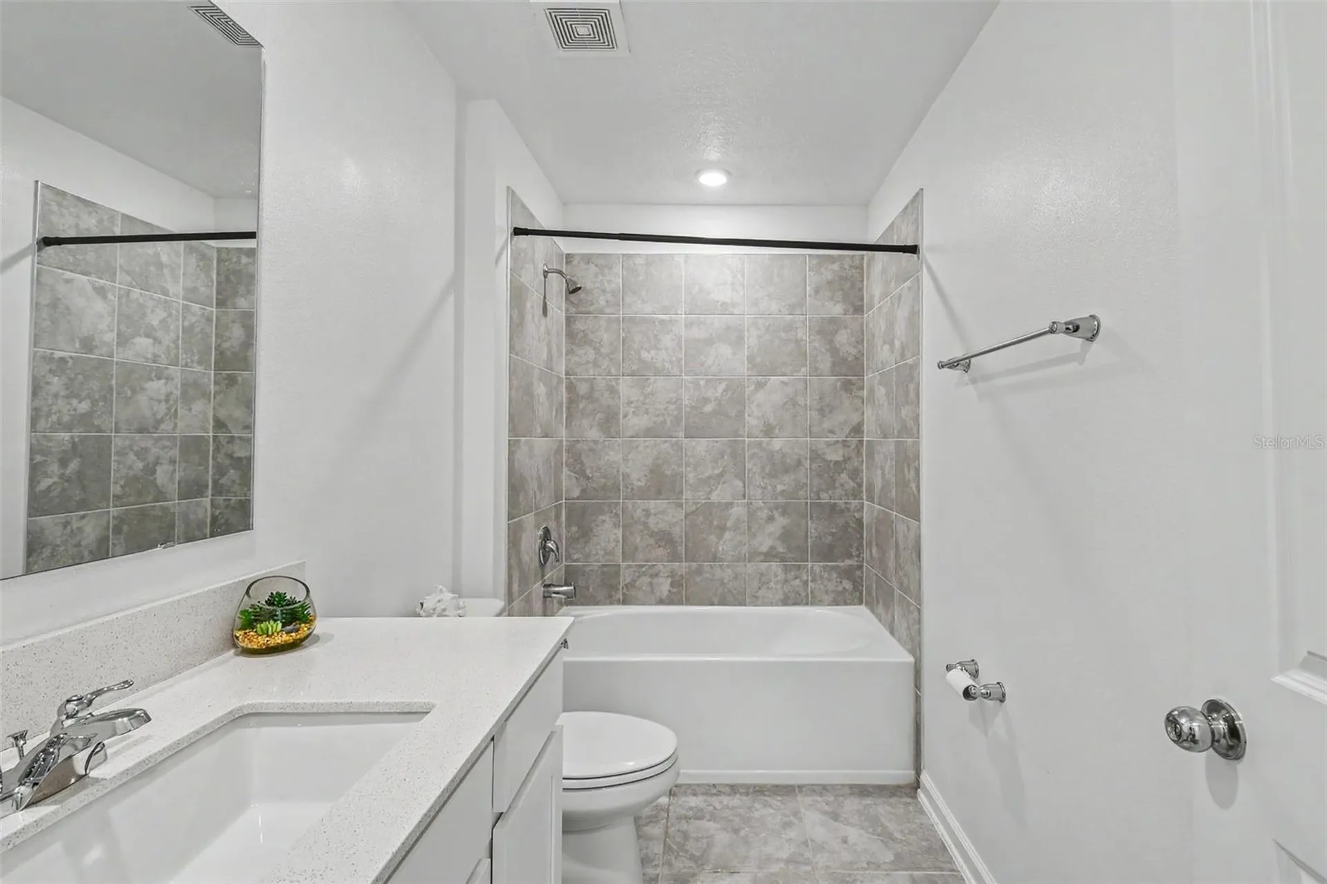 1906 Niagra Drive Davenport FL 33837