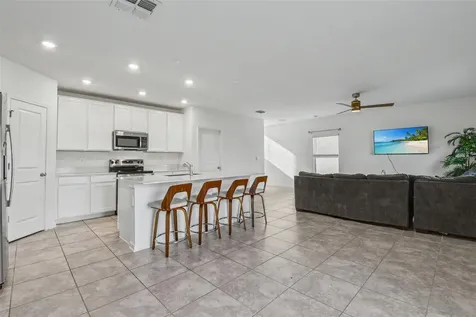 1906 Niagra Drive Davenport FL 33837