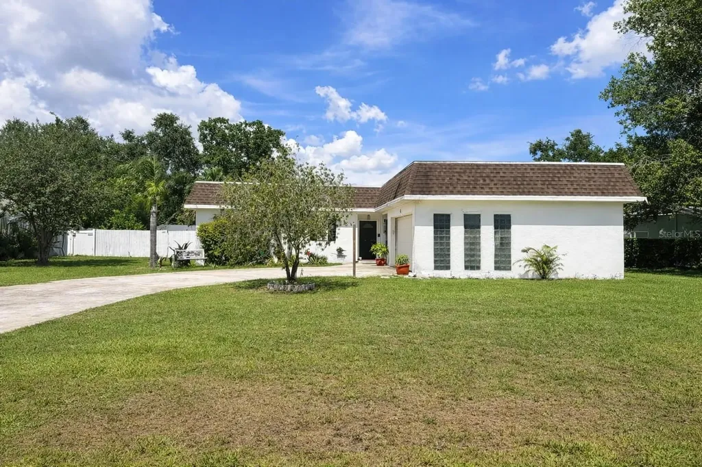 3520 Stable Ridge Lane Land O Lakes FL 34639