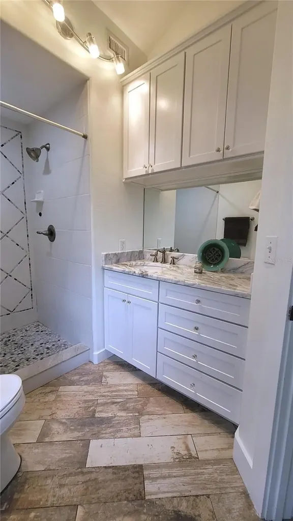 1837 Hollenbeck Drive Orlando FL 32806