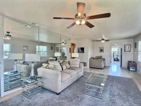5227 81st Lane N St Petersburg FL 33709