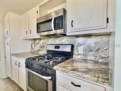 5227 81st Lane N St Petersburg FL 33709