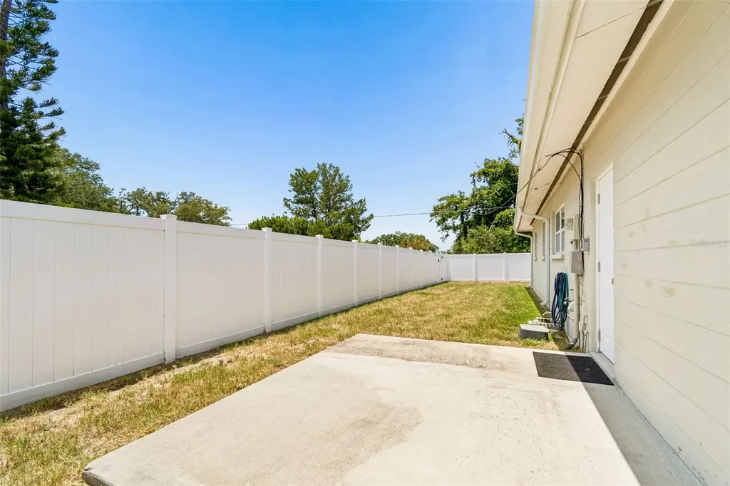 13541 87th Place Seminole FL 33776