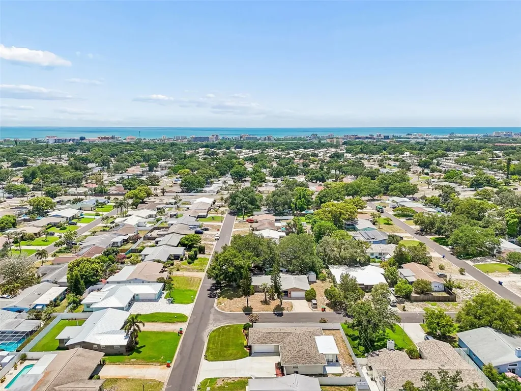 13541 87th Place Seminole FL 33776